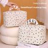 Polyester Heart Pattern Travel Makeup Bag With Breathable Storage For Women