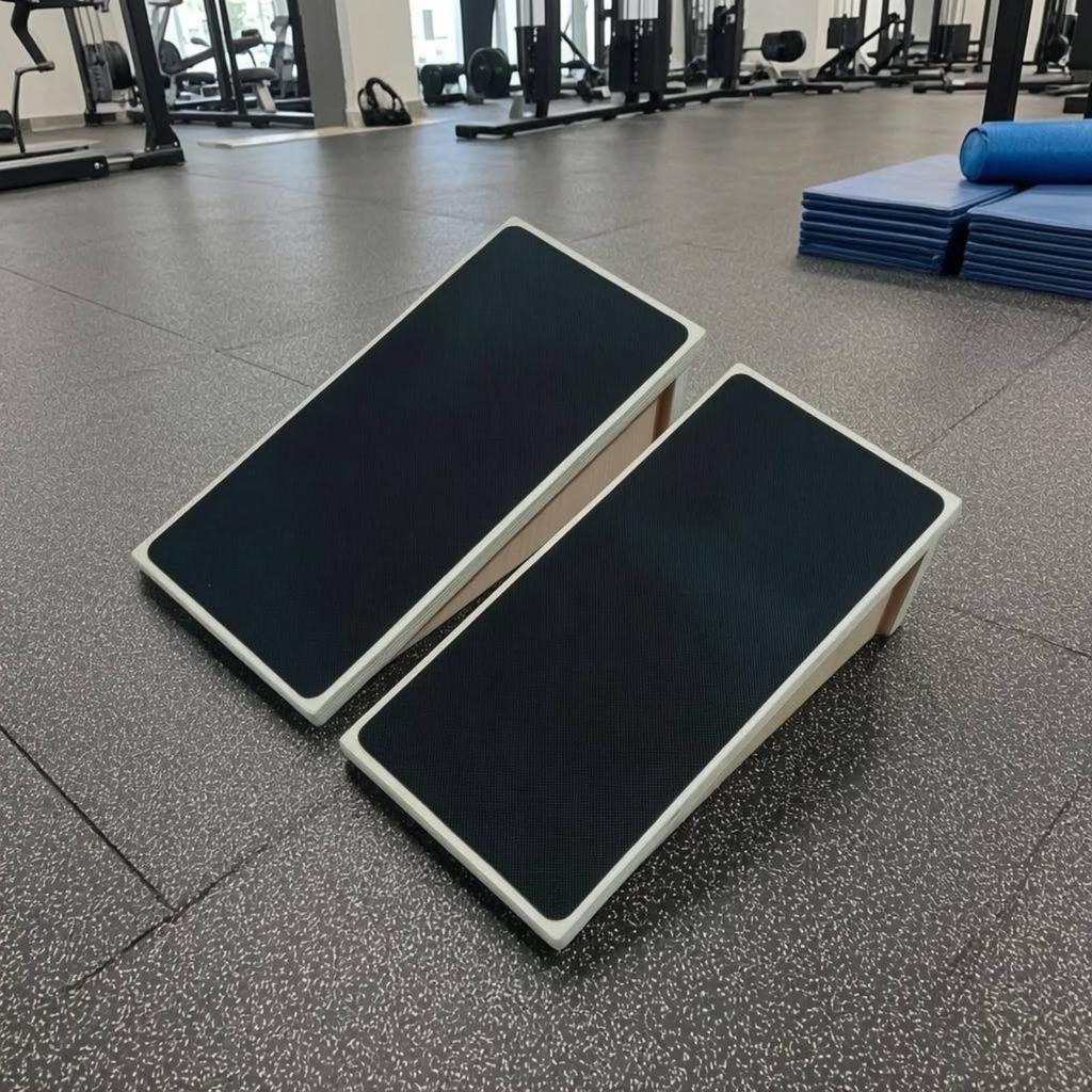 Wooden Squat Incline Board with Anti Slip Surface Knee Support Stretching