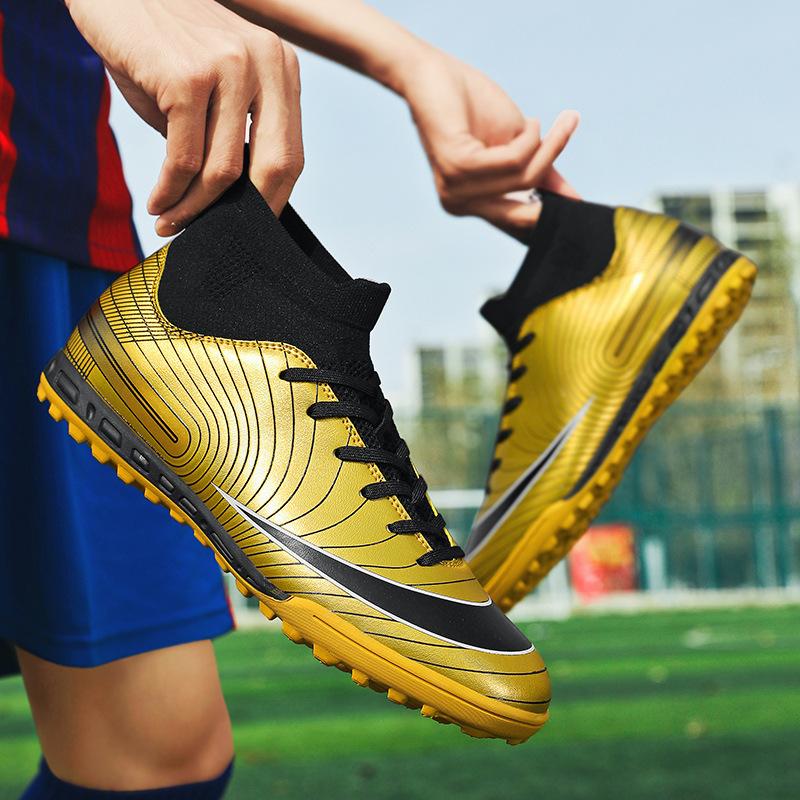 A Pair of New High-top Football Shoes with Long Nails, Tf Broken Nails, Artificial Turf AG Nails, and Youth and Student Training Shoes Has Been Shipp
