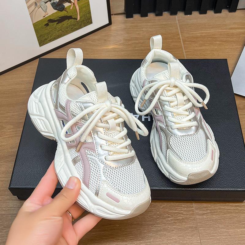 Sommer neue Mesh atmungsaktive dicksohlige Damen Höhe erhöhen kleine leichte Lauf-Sport-Freizeitschuhe