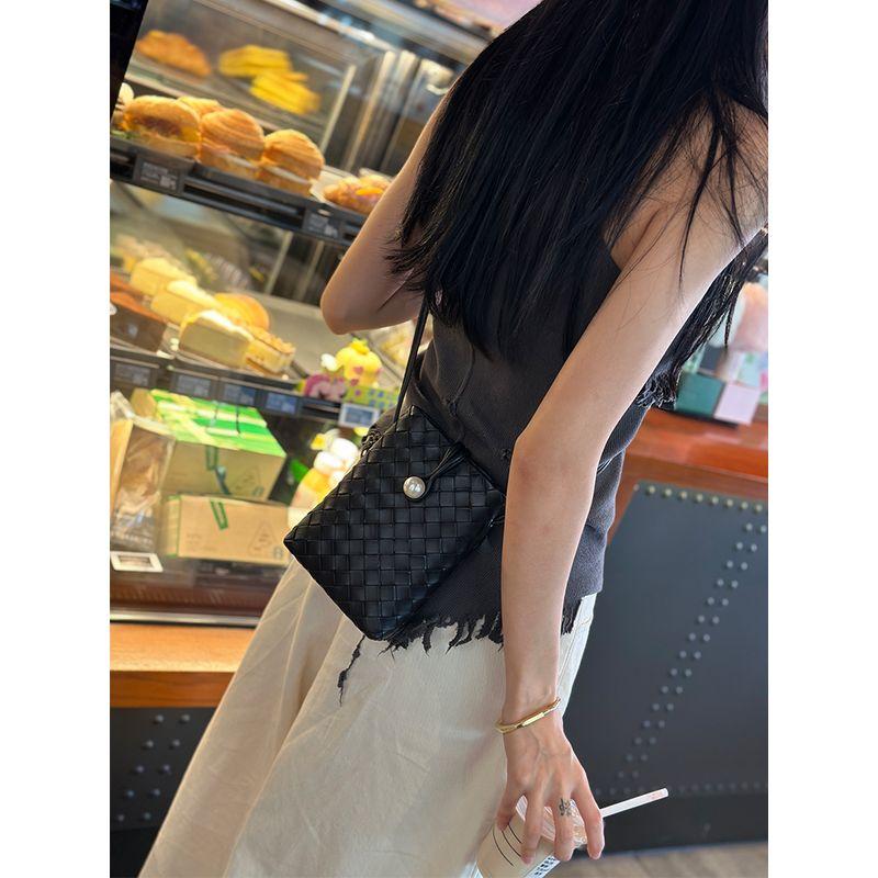 

Lightweight Summer Authentic Leather Weave Fancy Mobile Phone Bag Black