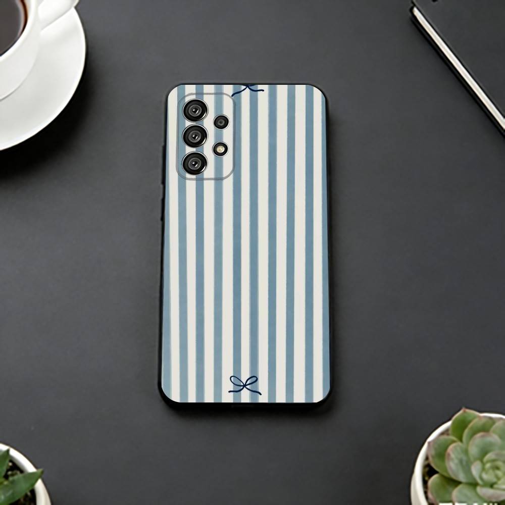 L-light blue stripeds Phone Case For Samsung S25,S24,S21,S22,S23,S30,Ultra,S20,Plus,Fe,Lite,Note,10,Black Cover
