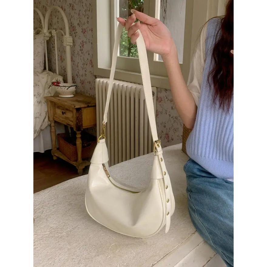 Модные женские сумки через плечо — фото 8