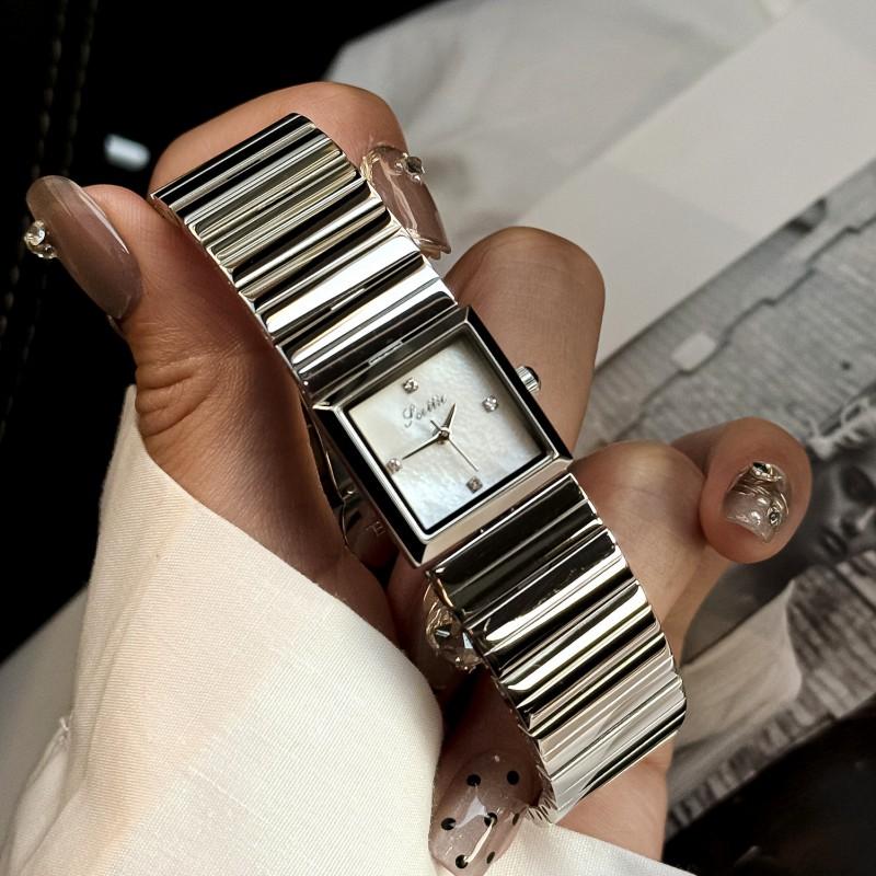 Minimalist Square Dial Womens Quartz Watch Stainless Steel Band Fashion Wristwatch 2026 New Arrival