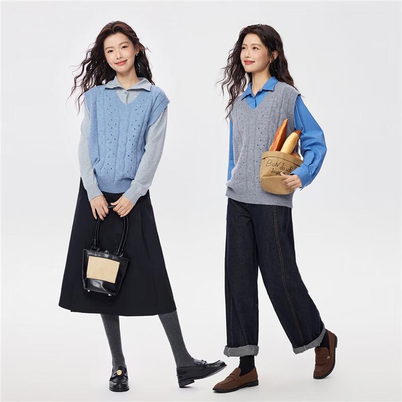 Giordano Women's Cable Knit V-Neck Layering Vest