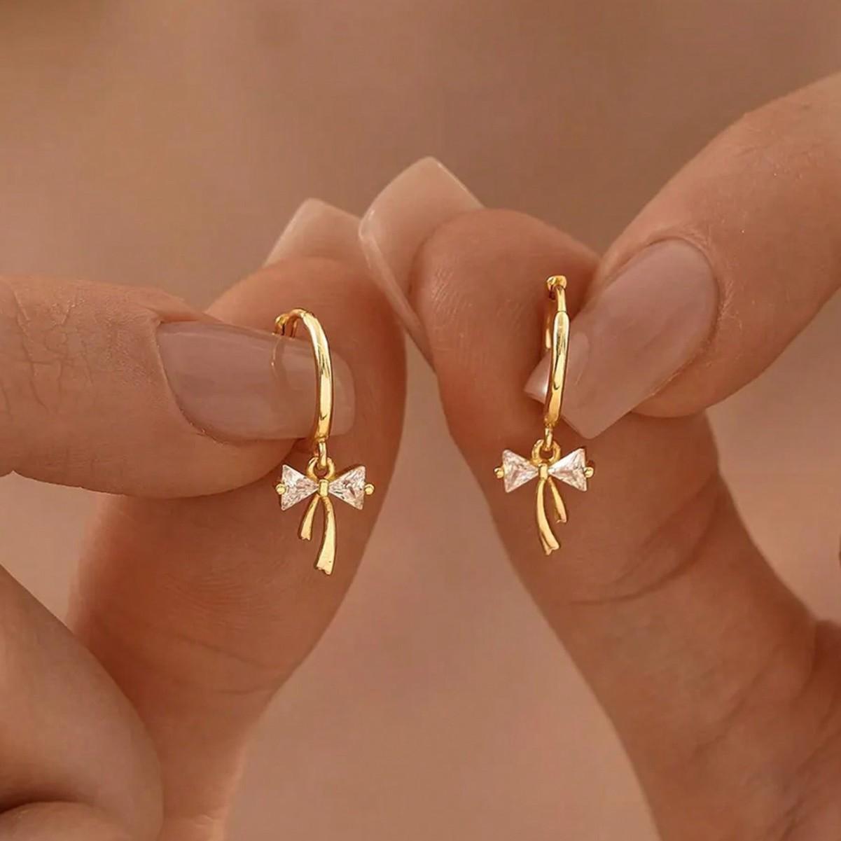 Sweet Bow Knot Ear Cuffs Chic Minimalist Daily Wear Fashionable Lightweight Luxury Earrings For Women