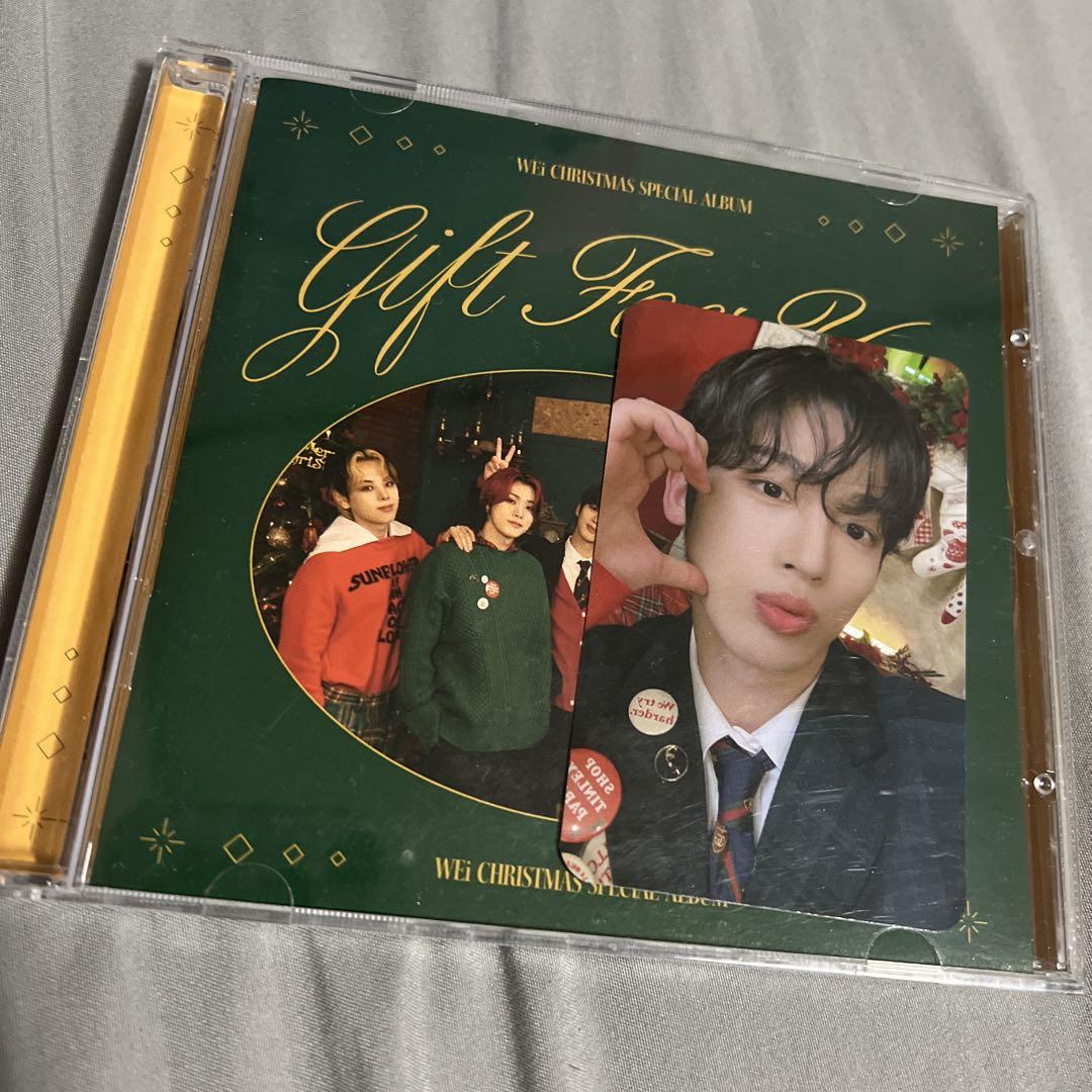 

[USED] WEi MERRY RUi DAY Johan