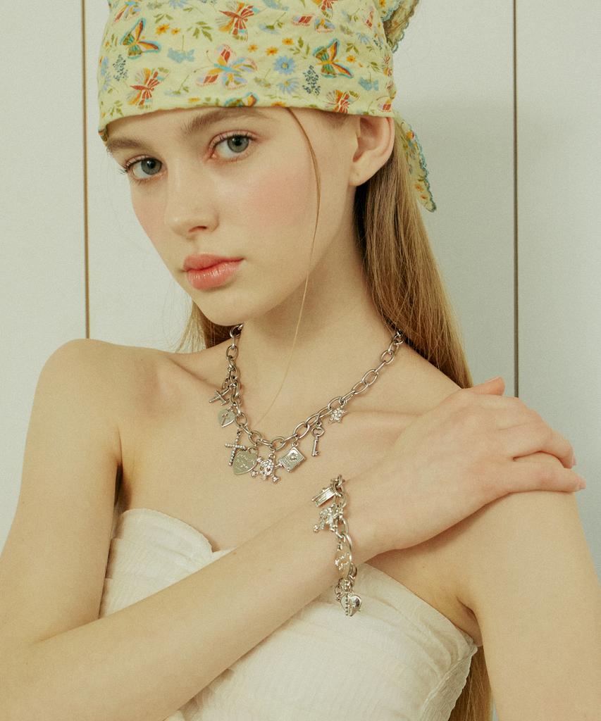 Vvv Funky Mix Bold Chain Surgical Bracelet