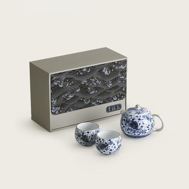 Gilded Silver Lotus Fish Algae Pattern Xishi Teapot Ceramic Teaset Beautiful 1Pot 2Cups Gift Box Tea Maker Kung Fu Tea Set Three-piece Set