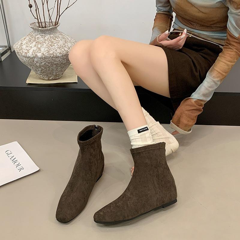 Skinny Autumn Small Beautiful Woman Inner Height Increase French Rad Short Boots Women's Short Boots Black No New Naked Boots Fashion