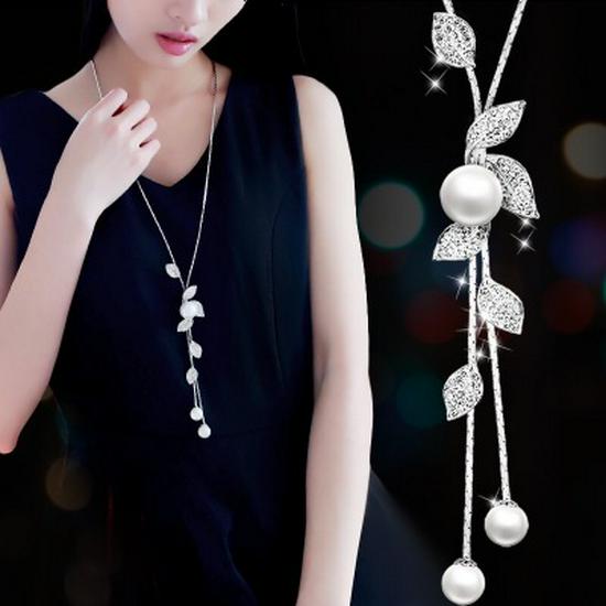Elegant Rhinestone & Pearl Tassel Leaf Sweater Chain