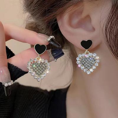 Mode Kristall Strass Herz Ohrringe für Frauen Schwarz Emaille Liebe Tropfen Ohrringe Hochzeit Party Süße Nette Hohl Schmuck