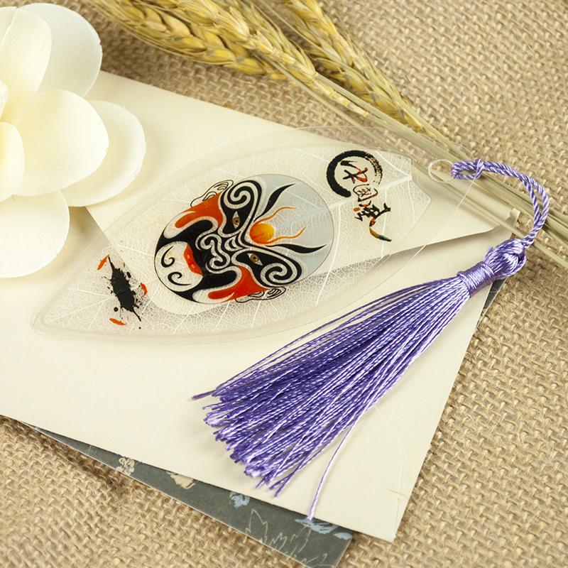 Peking Opera Mask Bookmark Set: Chinese Style, Creative Leaf Design, Perfect for Classmates and Female Students – Great Birthday Gift.