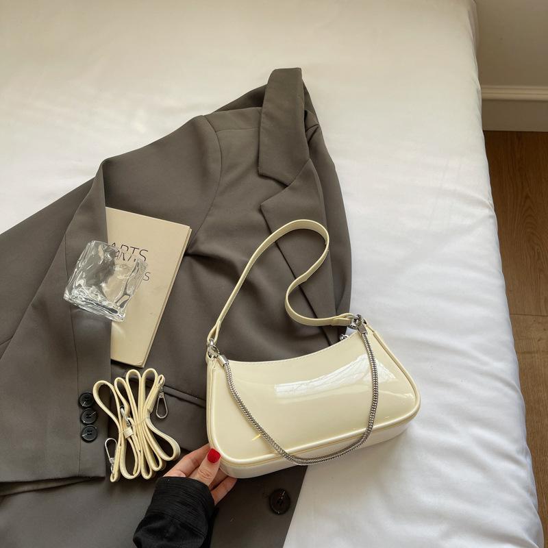 Korean version of simple high-value shoulder bag 2025 summer new chain fashion underarm popular hand carry messenger women's bag