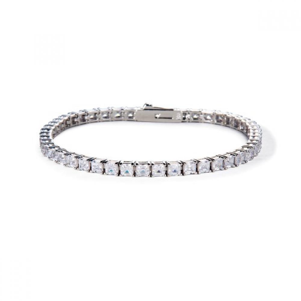 

Tani By mineTani Silver Olivia Prong Square Bracelet Silver/L