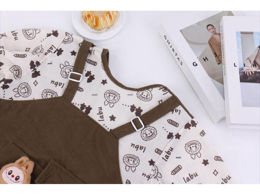 Baby Waterproof Cartoon Smock Bib for Spring/Autumn - Stain and Dirt Resistant