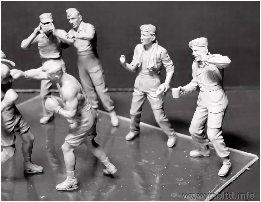 Master Box 1/35 Scale British Airborne Forces Boxing Tournament Match Scene Plastic Model Kit (9 Figures) MB35150