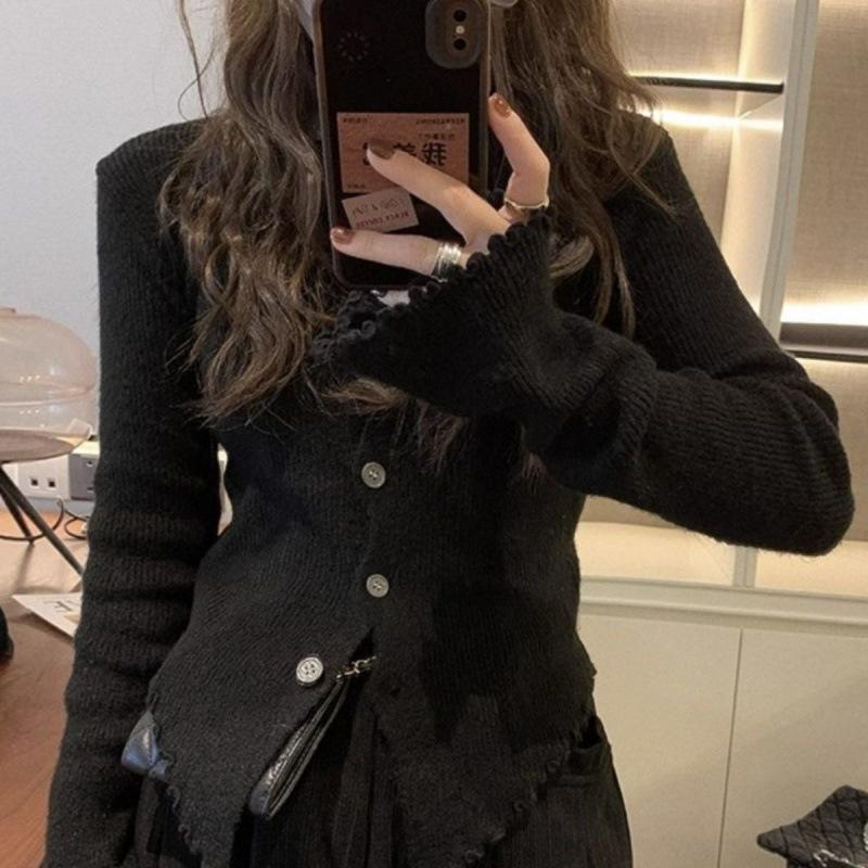 Knitted Cardigans Women Solid V-neck Simple Korean Fashion Designed All-match Y2k Tops Casual Sweaters Aesthetic Clothes