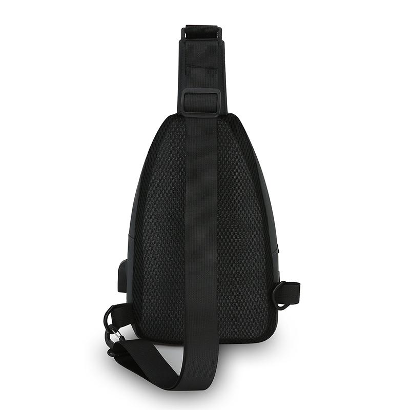 Men Bag Fashion New Solid Color Men Chest Bag Outdoor Casual Fashion One Shoulder Crossbody Bag USB Charging Shoulder Bags