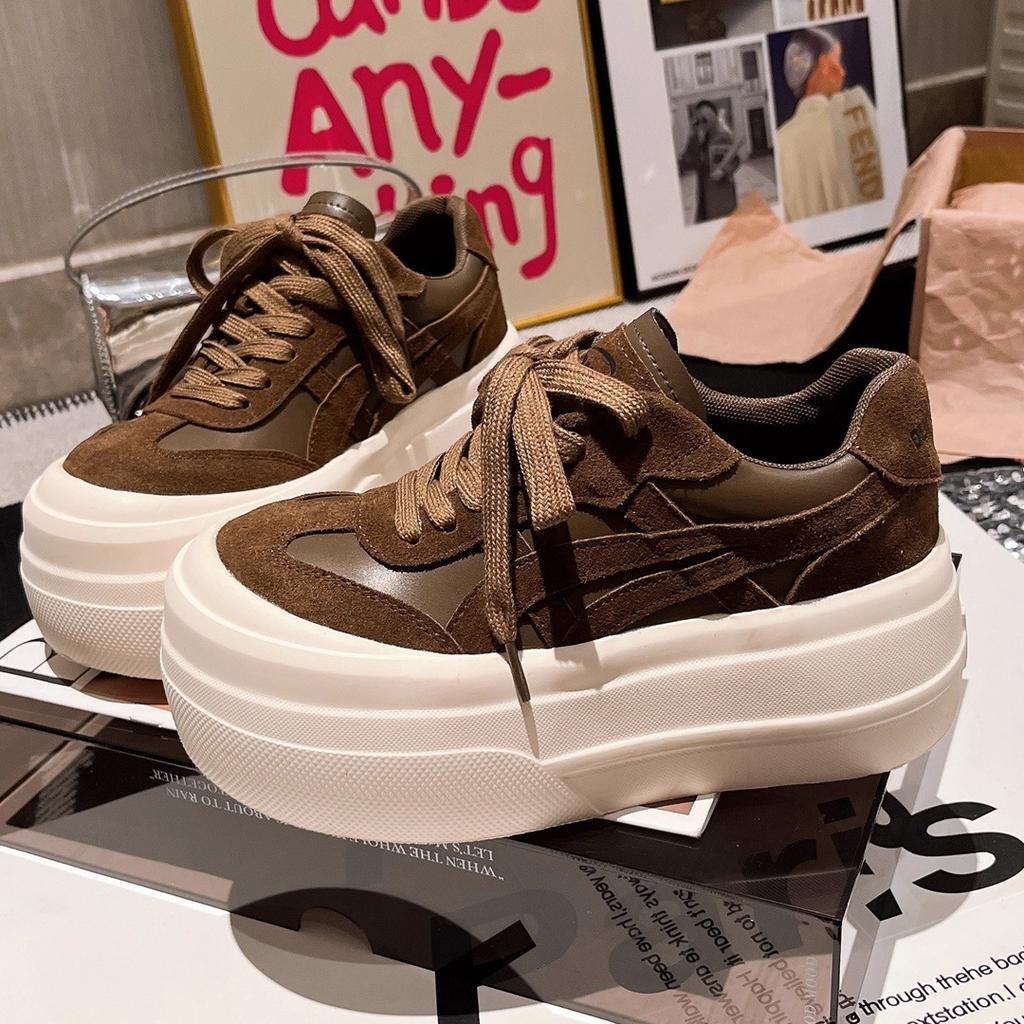 2025 new flip fur leather thick-soled muffin bread shoes big head small height increase casual shoes board shoes women's shoes