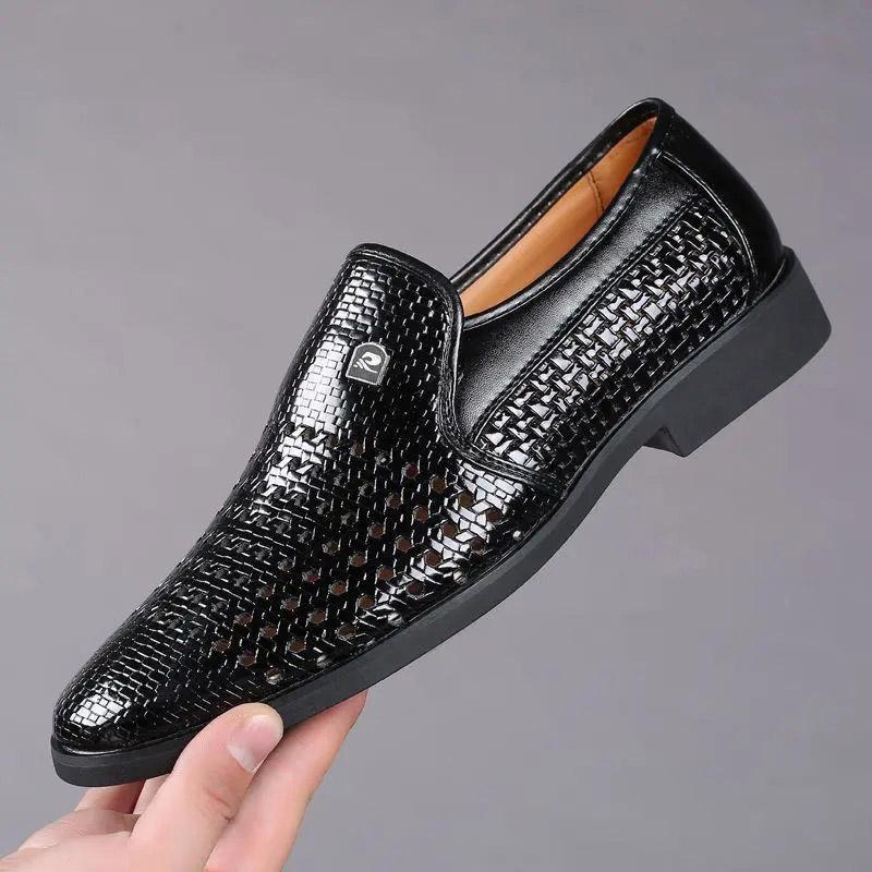 Men's Leather Shoes Summer Casual Soft Bottom Breathable Business Sandals Hollow Hole Leather Shoes Dress Shoes Dad Shoes Husband Shoes