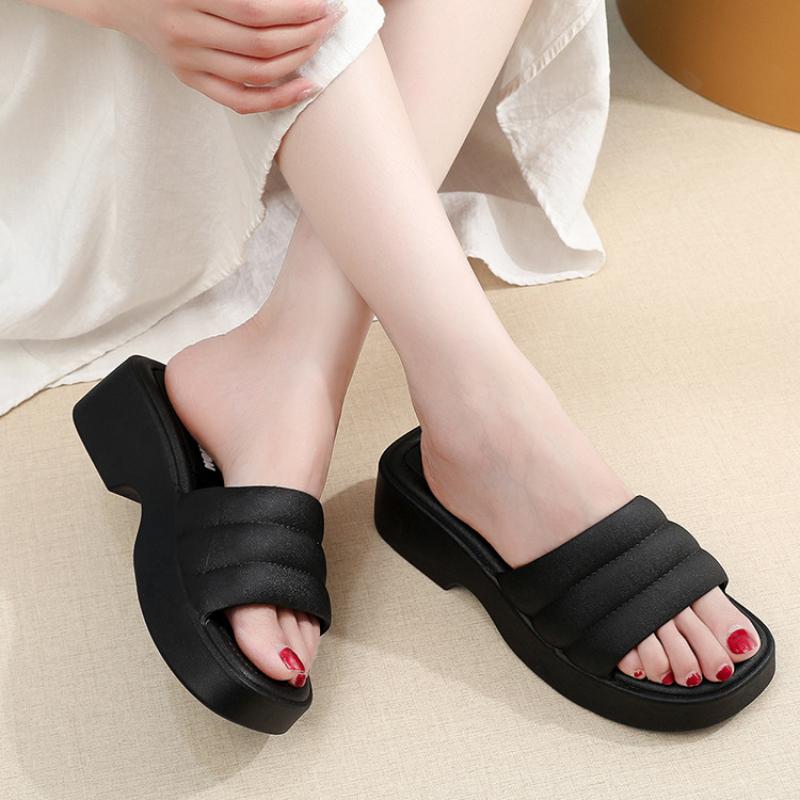 2025 Summer New Style Waterproof Thick Bottomed Flip Flops Fashionable Women's High Heels PVC Outsole
