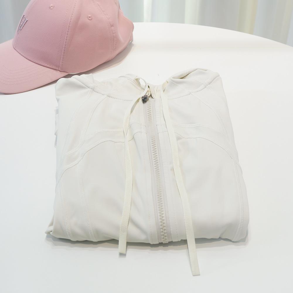 Damen Yoga Sportjacke mit Kapuze - Doppelseitig gebürstet, Hohe Elastizität, Slim Fit, Nude Feeling.