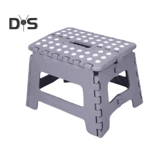 Plastic Folding Step Stool Portable Lightweight Hold 300Lbs Heavy Duty Outdoor Camping Hunting Picnic Fishing Mini Collapsible Chair Seat