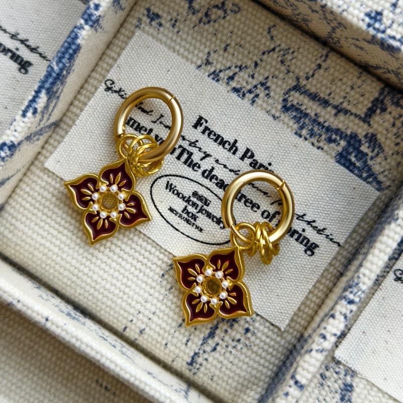

2025 Chinese Enamel Gold Ingot Earrings: Beautiful National Style Accessories for Women