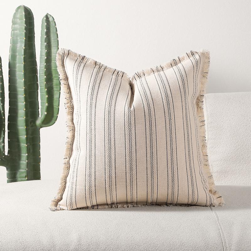 New Style Polyester-cotton Striped Yarn-dyed Jacquard Whiskered Edge Pillow Cushion Cushion Cover