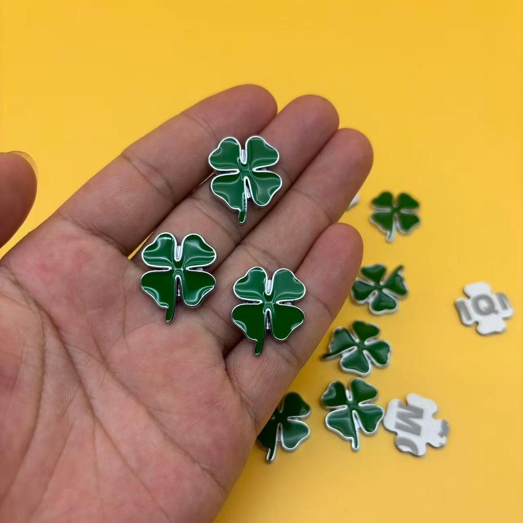 3D Metal Green Four-Leaf Emblem, Car Interior Badge For Giulietta Giulia Spider 147 156 166 159 GT