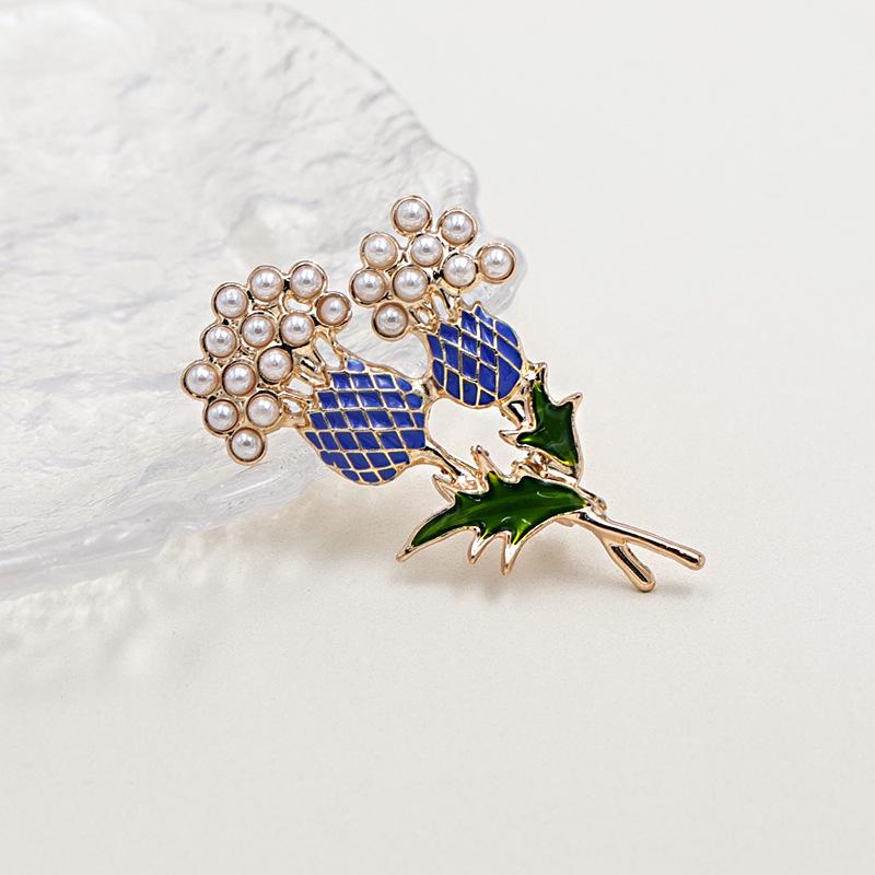 Korean Twin Flower Pearl Brooch: Blue Enamel Pin for Women's Fashion.