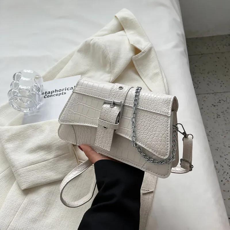 

Сумка через плечо в стиле ретро с цепочкой для женщин, маленькая квадратная сумка, сумка подмышкой, простой дизайн, универсальная, осенне-зимняя, новая мода