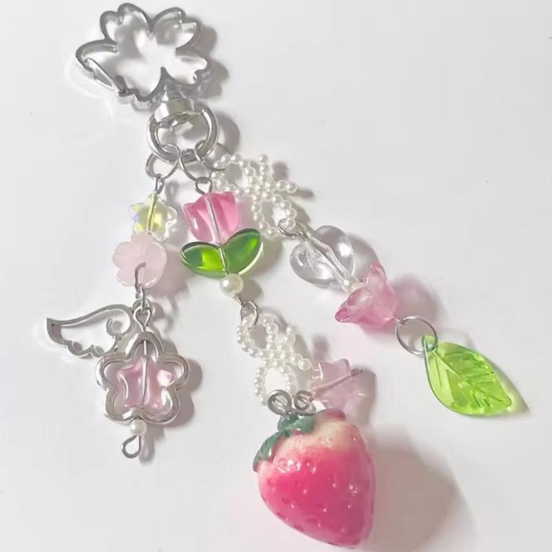 Adorable Beaded Flower Keychain Strawberry Pendant Keyring Gift Handmade Bag Charm Accessories For Women Girls