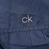 Calvin Klein Ветронепроницаемая Водонепроницаемая Глянцевая Куртка на Молнии с Капюшоном на Шнурке с Нашитой Логотипом Мужская Темно-Синяя 1658724-NVY