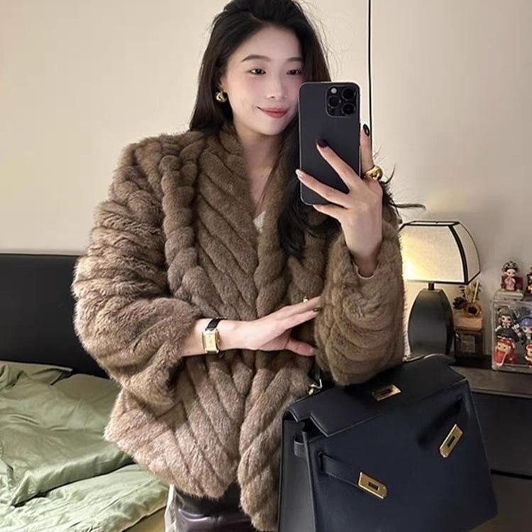 Luxury Women Winter Short Coat Jacket Warm Fashion Outerwear