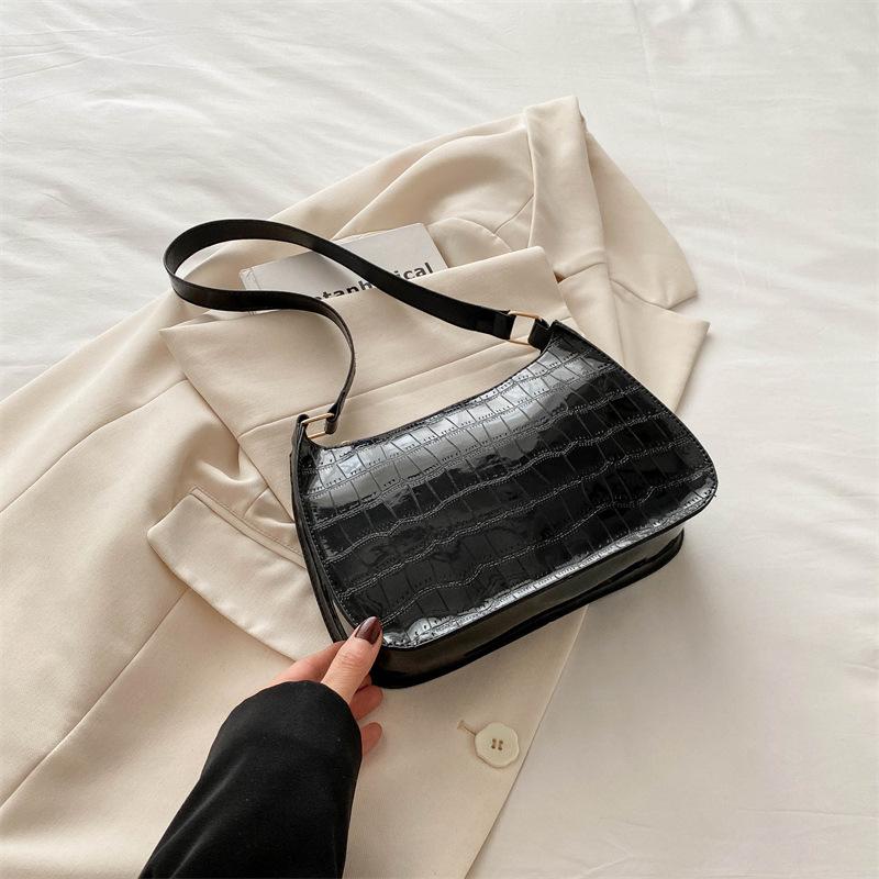 

Модный тренд 2024 года, новая сумка через плечо, простая фактурная женская сумка в стиле ретро, повседневная сумка через плечо чёрный