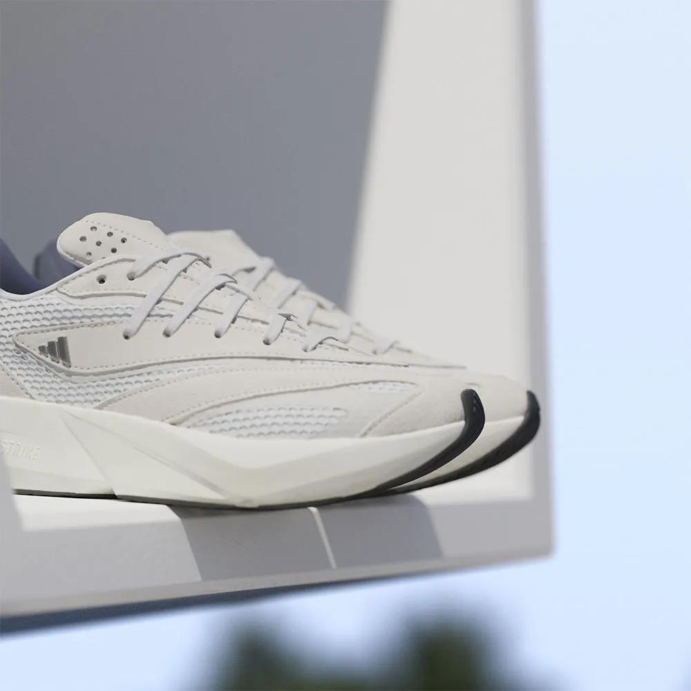 adidas Кросовки Lightstride