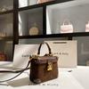 A Niche Velvet Embossed Box Bag for Autumn and Winter, A High-end Handheld Small Square Bag