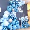Bruiloft Verjaardag Babyborrel Geslachtsonthulling Decoraties Stofblauw Wit Ballonnenboog Slingerset