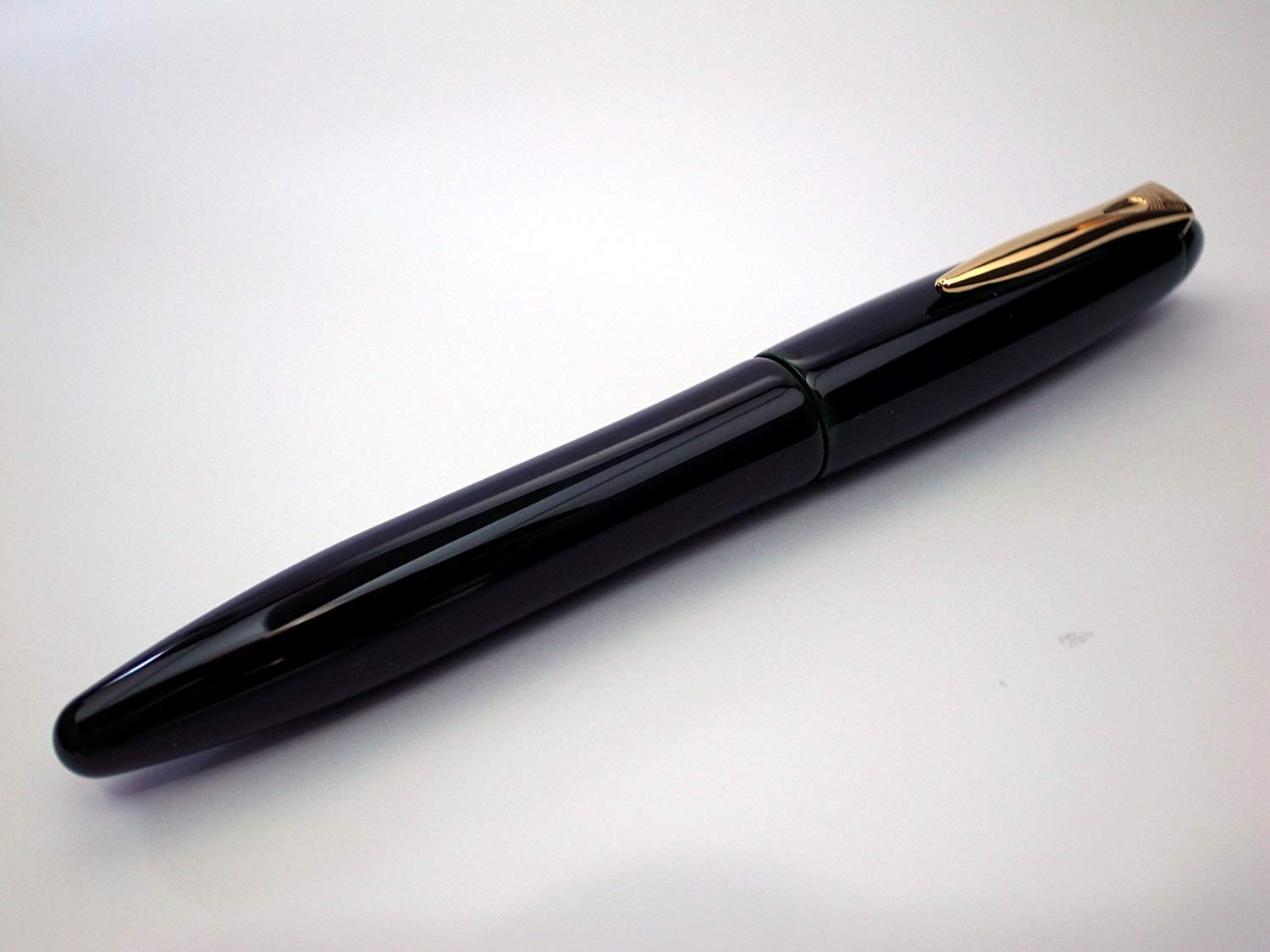 

Platinum fountain pen Izumo lacquer 18K gold bold lacquer, lacquer, (B) PIZ-55000#27-4 чорний
