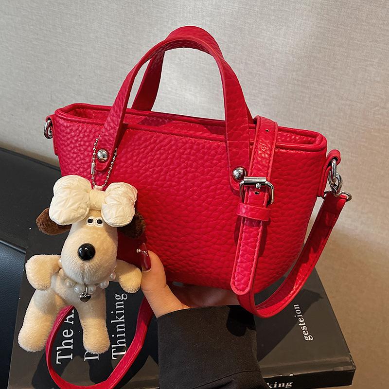 Casual texture simple bucket bag spring new women's shoulder bag beautiful foreign trend crossbody bag