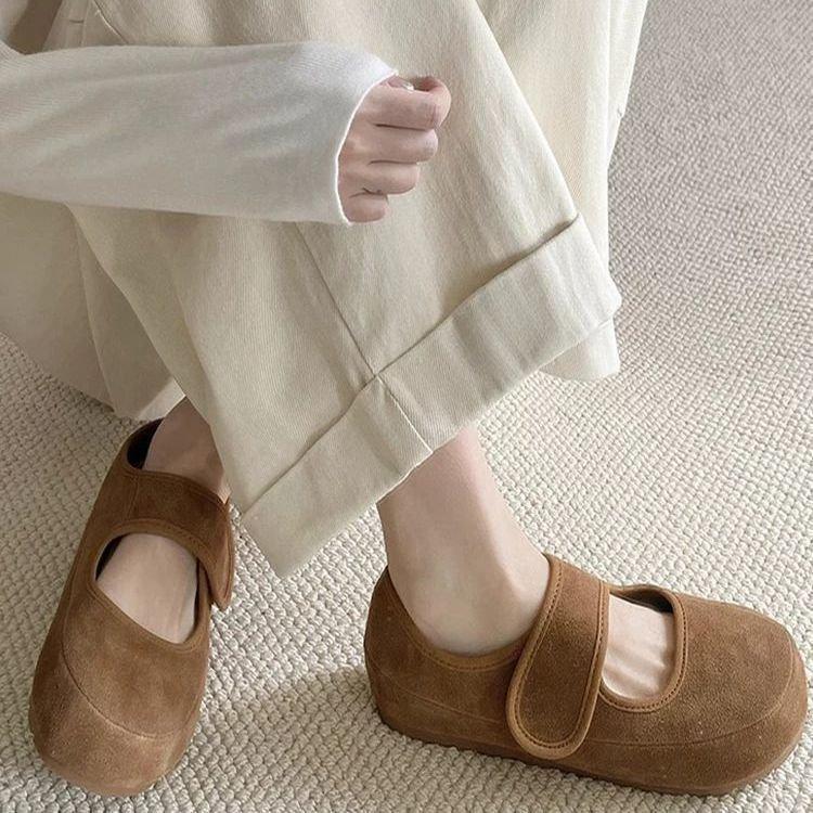 Vintage Milt Ful-Söta Låga Gula Enkla Skor Loafers för Kvinnor 2025 Nya Mångsidiga Mjukbottnade Mary Jane-skor