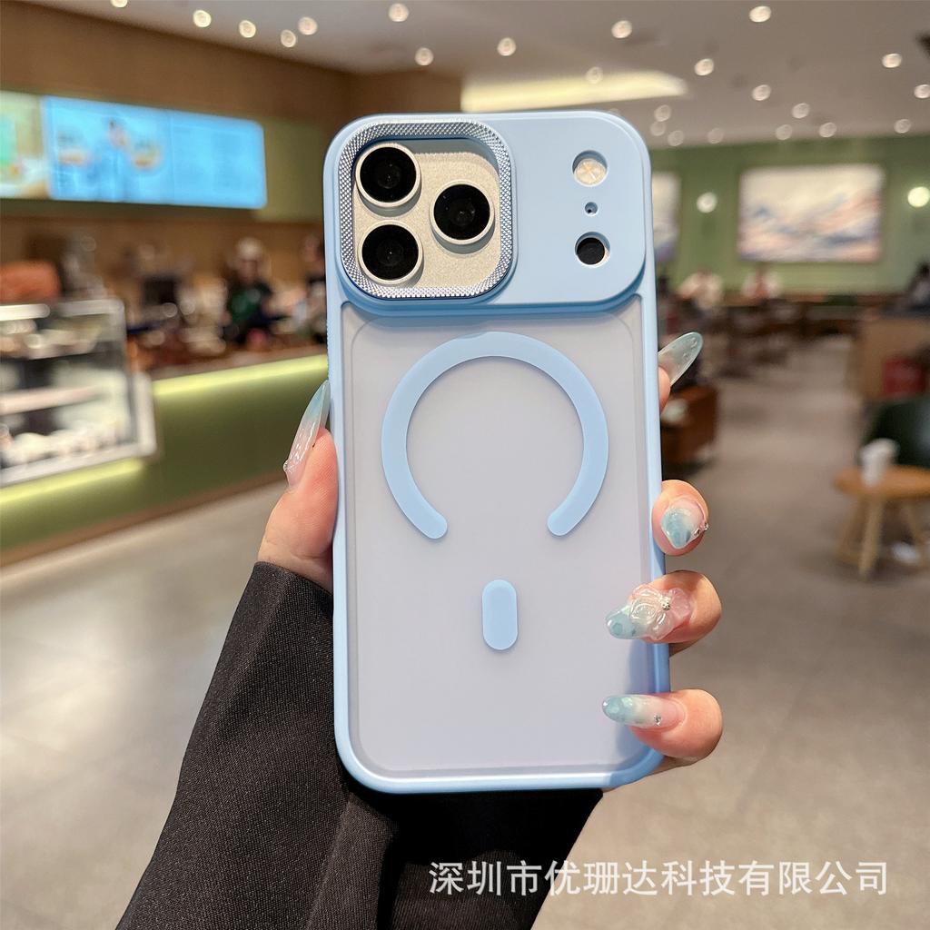 Frosted Magnetic Suction Is Suitable for iPhone11promax Drilled Lens Frame, Mobile Phone Case, Apple 11 Skin Feeling All-inclusive Sheath.