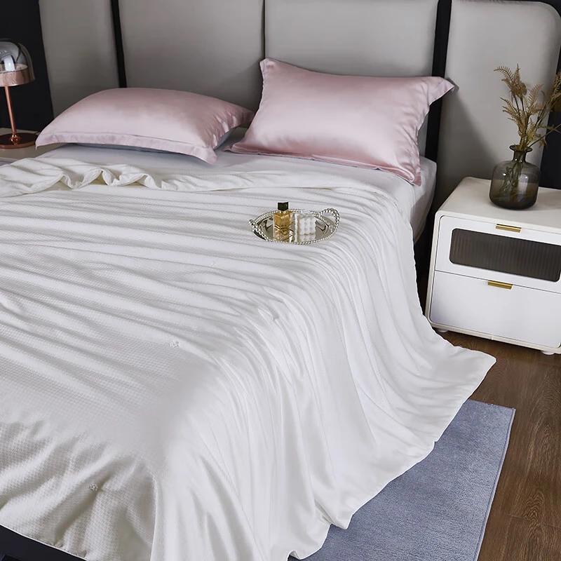 HONGDOU Spring Silken Whisper Quilt