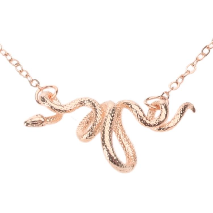 Fashionable Wrapped Serpents Necklace Delicate Snake Pattern Necklace Personalized Neck Chain Adornment for Gatheirngs