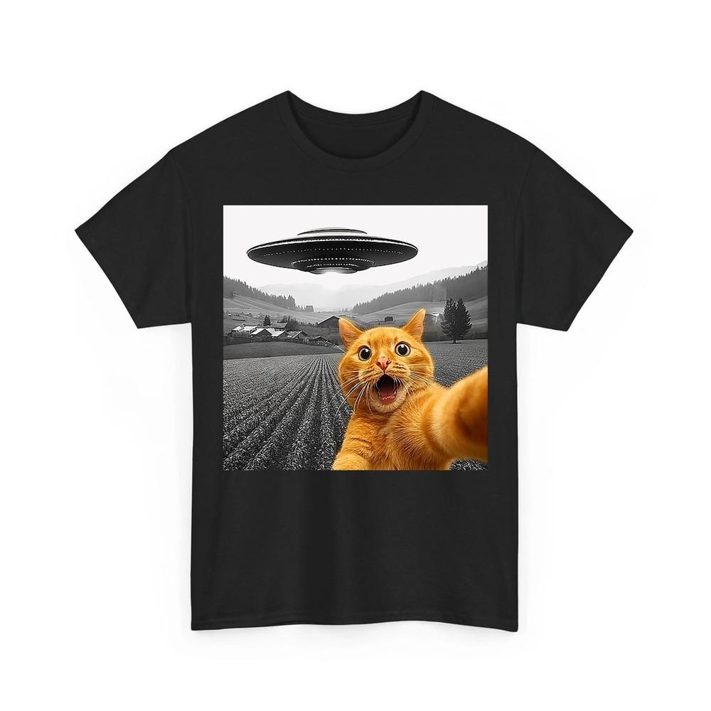 

Cat Selfie With Alien UFO Funny Cat Gifts For Men Women Unisex TShirt Unisex T-Shirt M