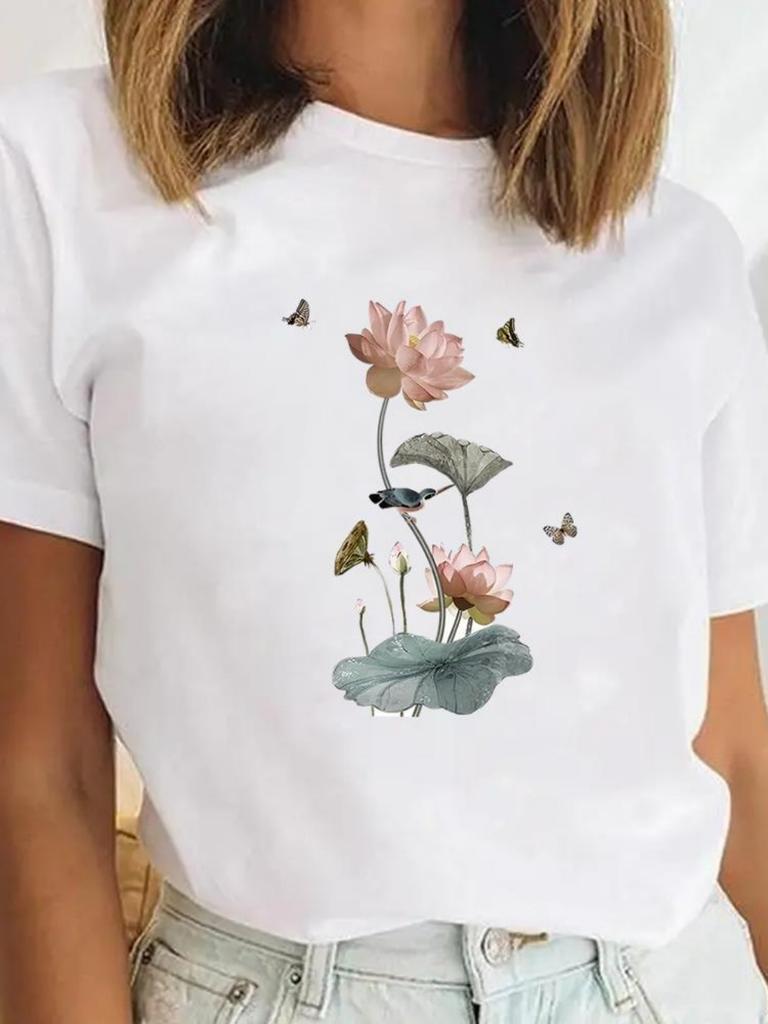 Nature Tshirt Butterfly Flowers Womens Tshirt Watercolor Print Tshirt Oversize Casual Tshirt Nature Lover Daily Streetwear
