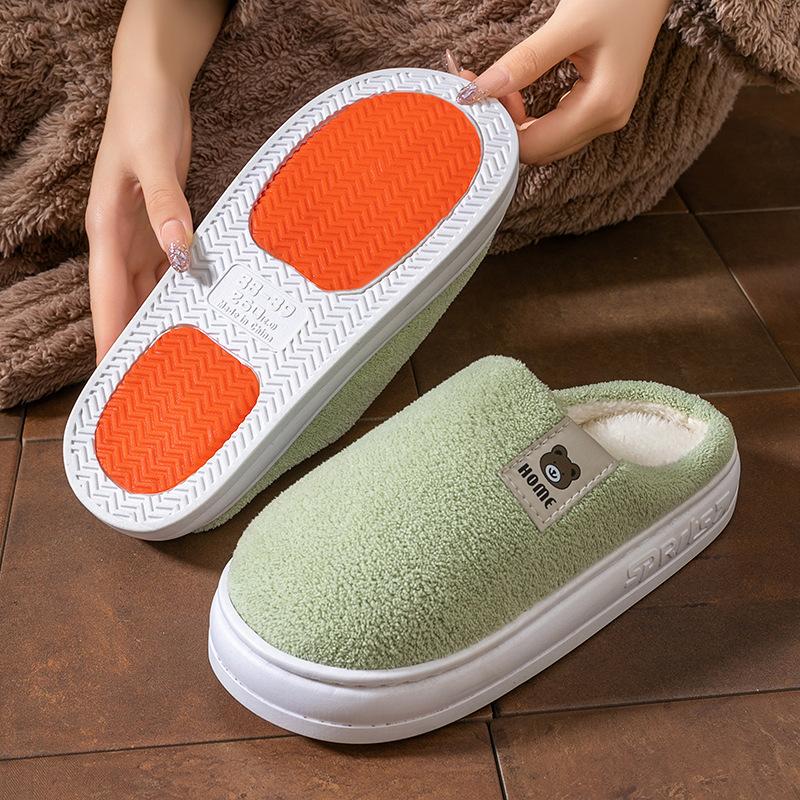 Non-slip Bottom Thermal Cotton Slippers Winter Home Piled Thickened Couple Cartoon Bear Plush Slippers