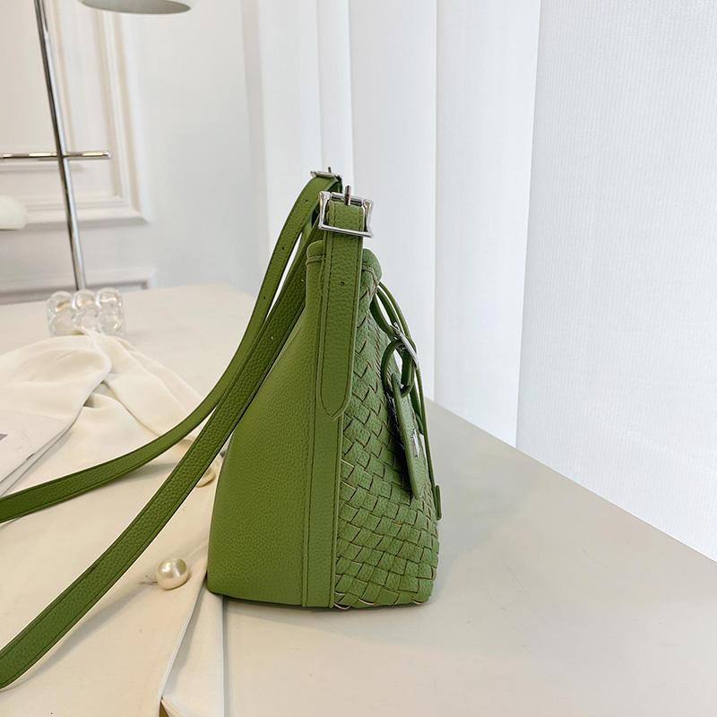 Damen Grün Gewebte PU-Leder Umhängetasche, Lässige Schulterhandtasche mit Verstellbarem Riemen, Modische Tägliche Tasche für Damen, Leichte Messenger Bag
